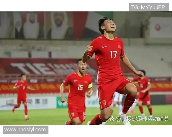 广州足球队中路突破革新探索与实践解析助力球队新辉煌 广州足球队中路突破革新探索与实践解析助力球队新辉煌