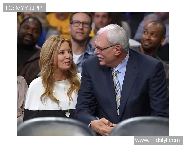 湖人女老板因家族纷争被起诉巴斯家族内斗愈演愈烈引发关注