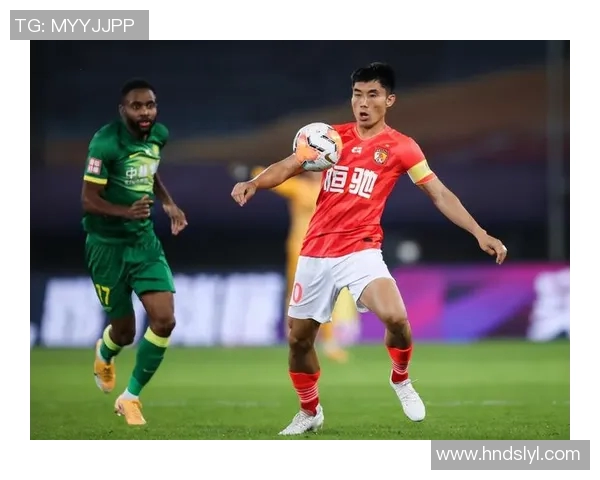 银潮对决中赫国安激战正酣双方球员全力以赴争夺胜利荣耀