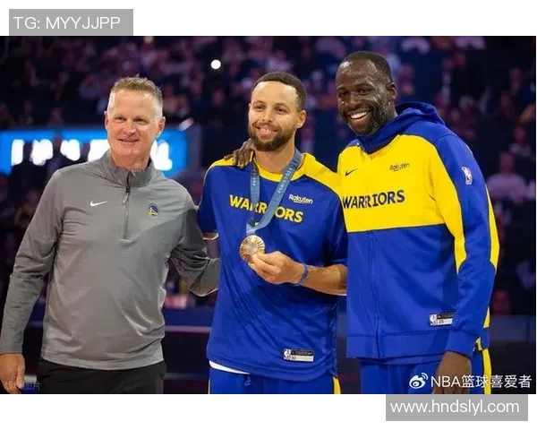 德雷蒙德格林的篮球生涯与领导力探讨:从勇士队的核心到全能战士 德雷蒙德格林的篮球生涯与领导力探讨:从勇士队的核心到全能战士